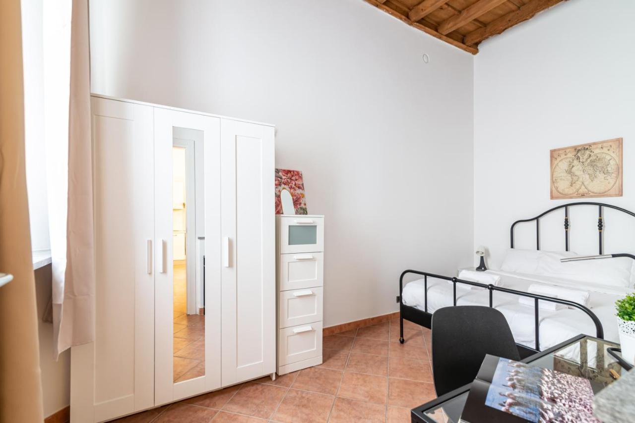 House Of Foscolo - Palazzo Cornazzani - By Host4U Διαμέρισμα Παβία Εξωτερικό φωτογραφία